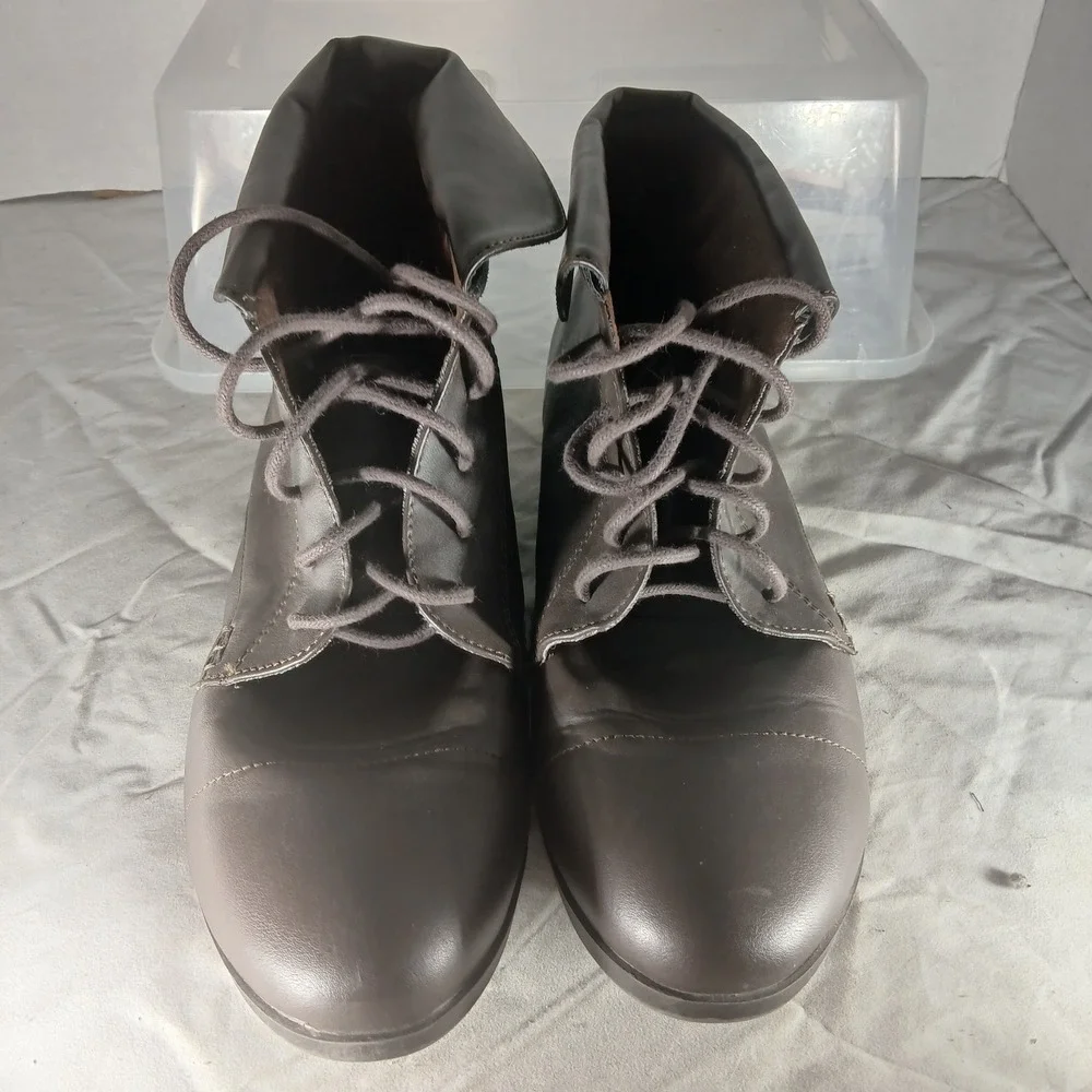 Gloria Vanderbilt Claudette Brown Lace Up Ankle Boots Memory Foam Mens 9M‎
